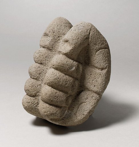 Bound-hands hacha