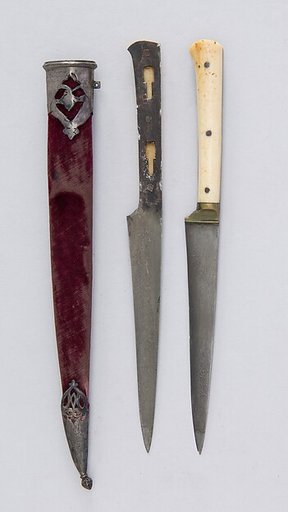 Pair of Knives with Sheath