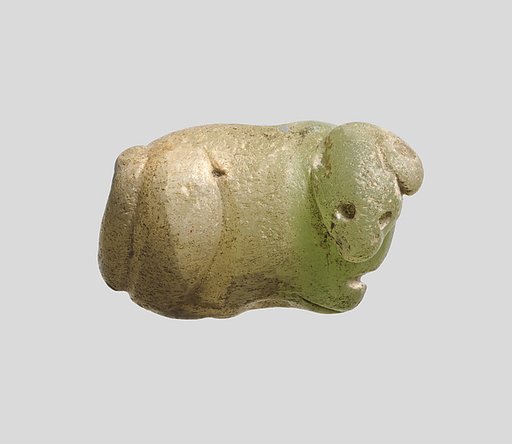 Seal amulet in the form of a recumbent bovid