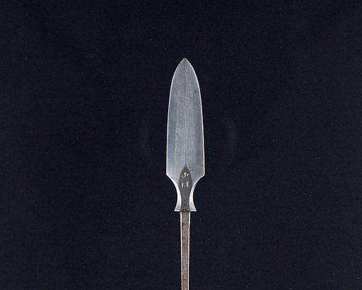 Arrowhead (<i>Yanone</i>)