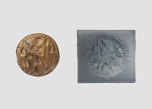 Double convex discoid (bulla) seal engraved on two faces