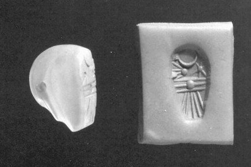 Stamp seal (duck-shaped) with divine symbols