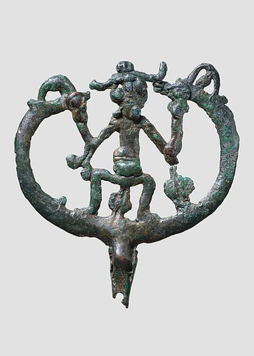 Openwork pin