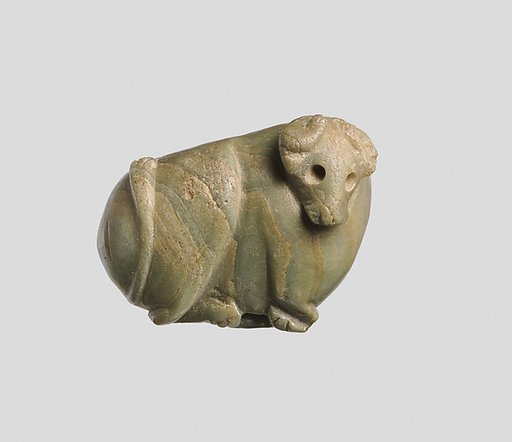 Seal amulet in the form of a reclining cow