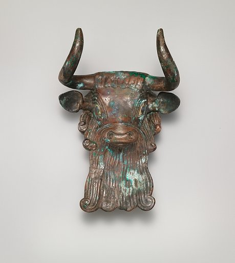 Bull's head ornament for a lyre