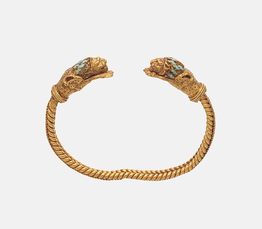 Bracelet with terminals in form of lion foreparts