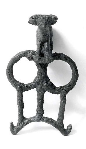 Harness ring surmounted by bull