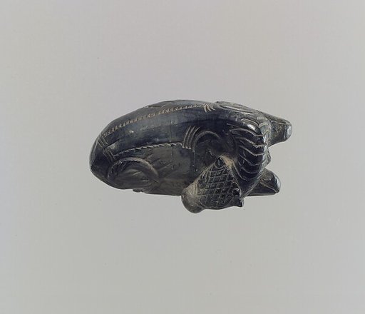 Reclining calf: lid attachment