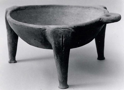 Tripod bowl