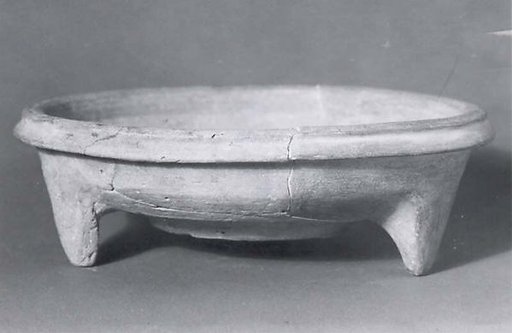 Tripod bowl