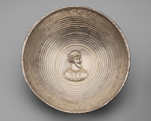 Bowl with a male bust within a medallion