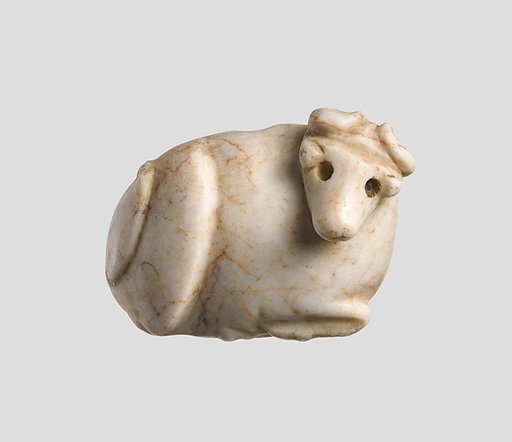 Seal amulet in the form of a reclining cow