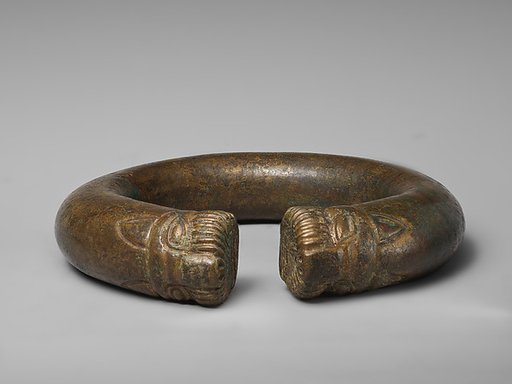 Bracelet or anklet with lions
