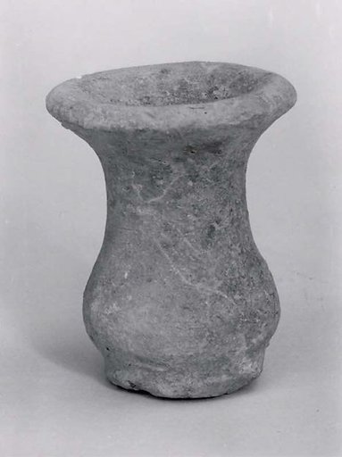 Drinking vessel ("istikan")