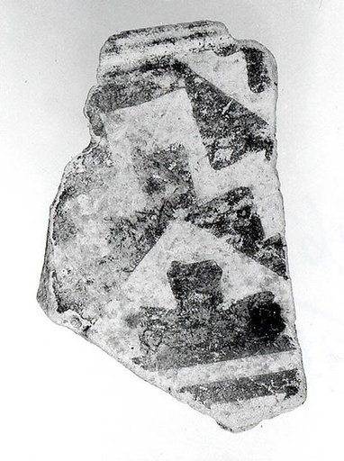 Vessel fragment with painted decoration