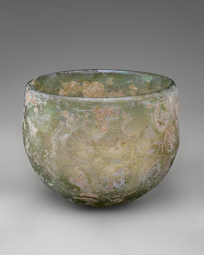 Bowl with wheel-cut facets
