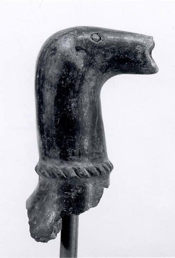 Jar spout with animal head