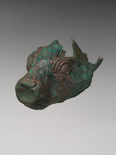 Bovine-headed vessel
