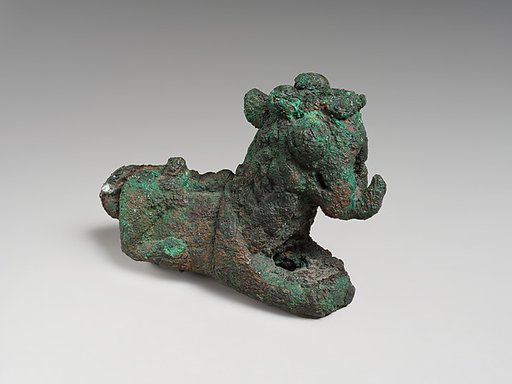 Lion pin