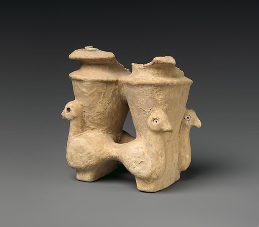 Double vessel with duck-shaped supports