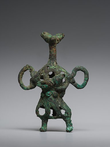 Figurine pendant