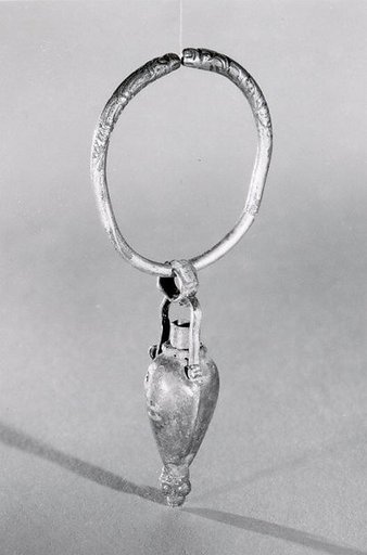 Earring