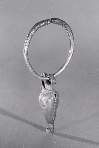 Earring