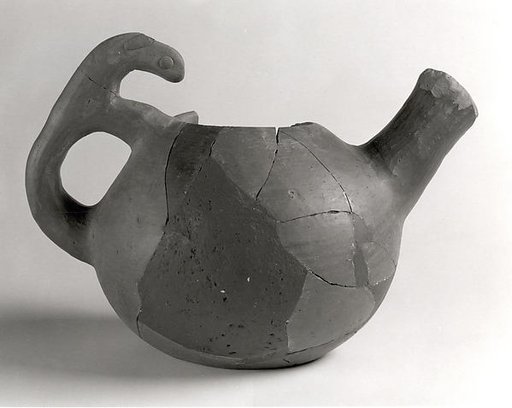 Hole-mouthed jar