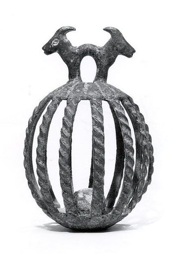 Openwork rattle bell