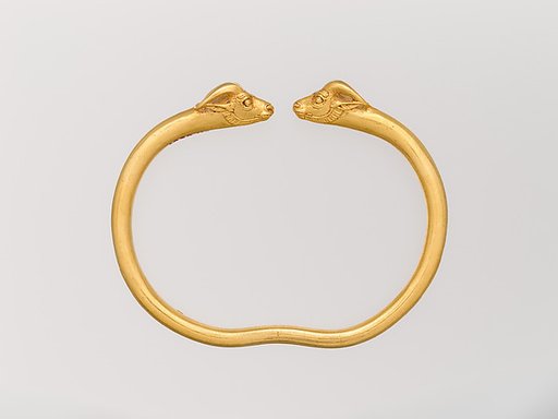 Bracelet with goat's head terminals