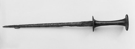 Roundel Dagger