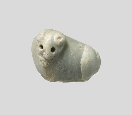 Seal amulet in the form of a reclining cow