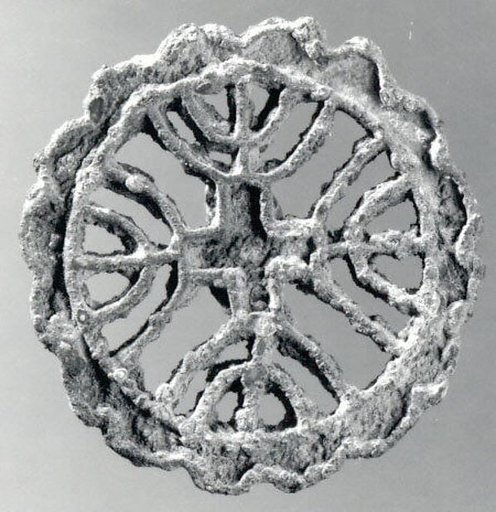 Compartmented stamp seal
