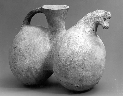 Twin-spouted vessel