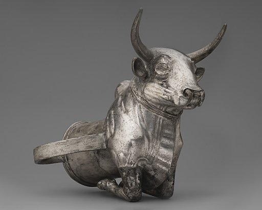 Vessel terminating in the forepart of a bull