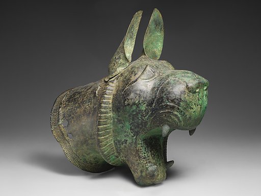 Head of a lion-griffin