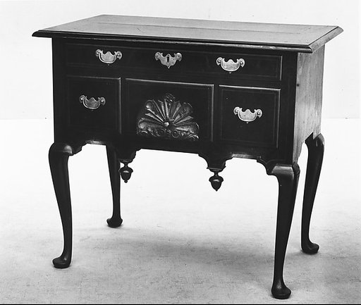 Dressing table