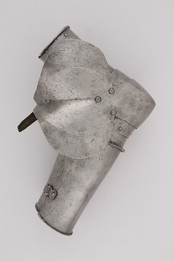 Outer Plate of a Forearm Defense (Vambrace)