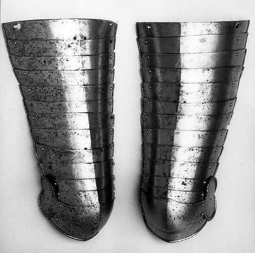 Pair of Thigh Defenses (Cuisses) with Knee Defenses (Poleyns)