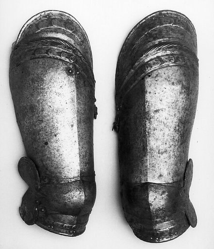 Pair of Thigh Defenses (Cuisses) with Knee Defenses (Poleyns)