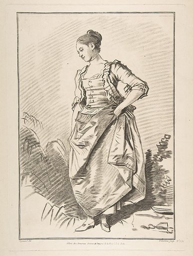 Femme debout de face