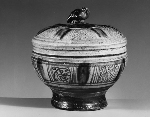 Vessel with Lid