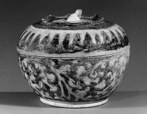 Vessel in the Shape of a Persimmon