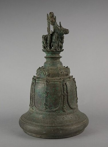Bell with Bull with Chain