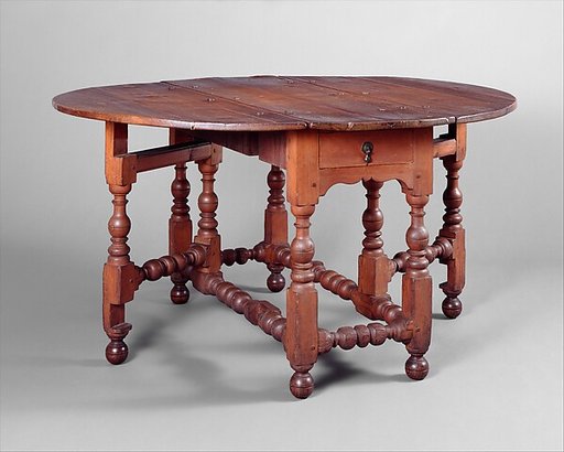 Gate-leg Drop-leaf Table