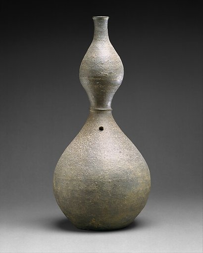 Gourd-shaped bottle