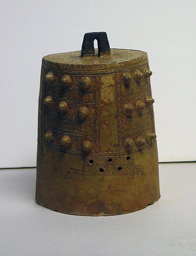 Model of a bell (Niu Zhong)