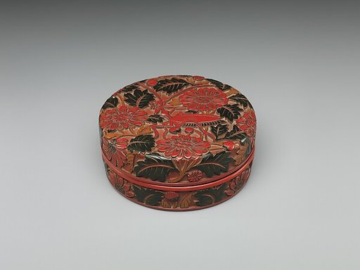Box with chrysanthemum and praying mantis