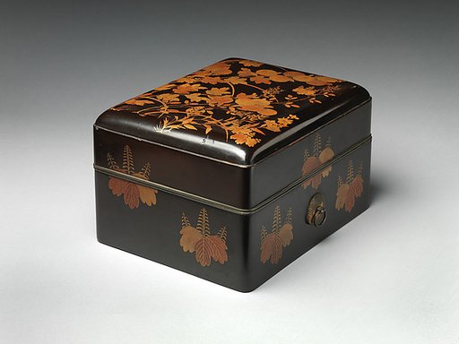 Box for Personal Accessories (Tebako) with Autumn Grasses