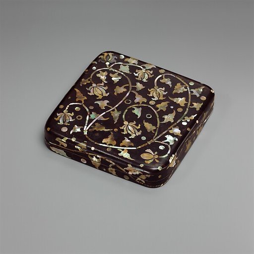 Box with decoration of peony scrolls